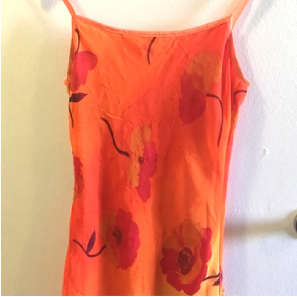 Beautiful Flowered Dress - Orange - Picture 2 of 5